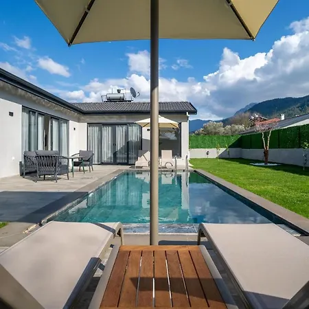2 Bedroom Private 别墅 *